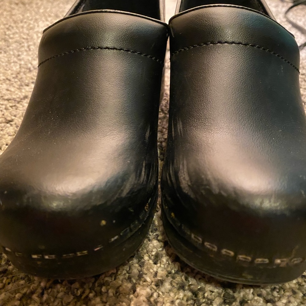 Black Dansko clogs size 36.
